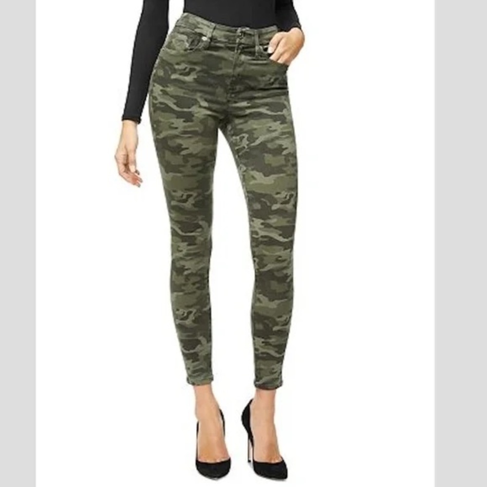 Good American “Good Legs” Camo Jeans size 8/29